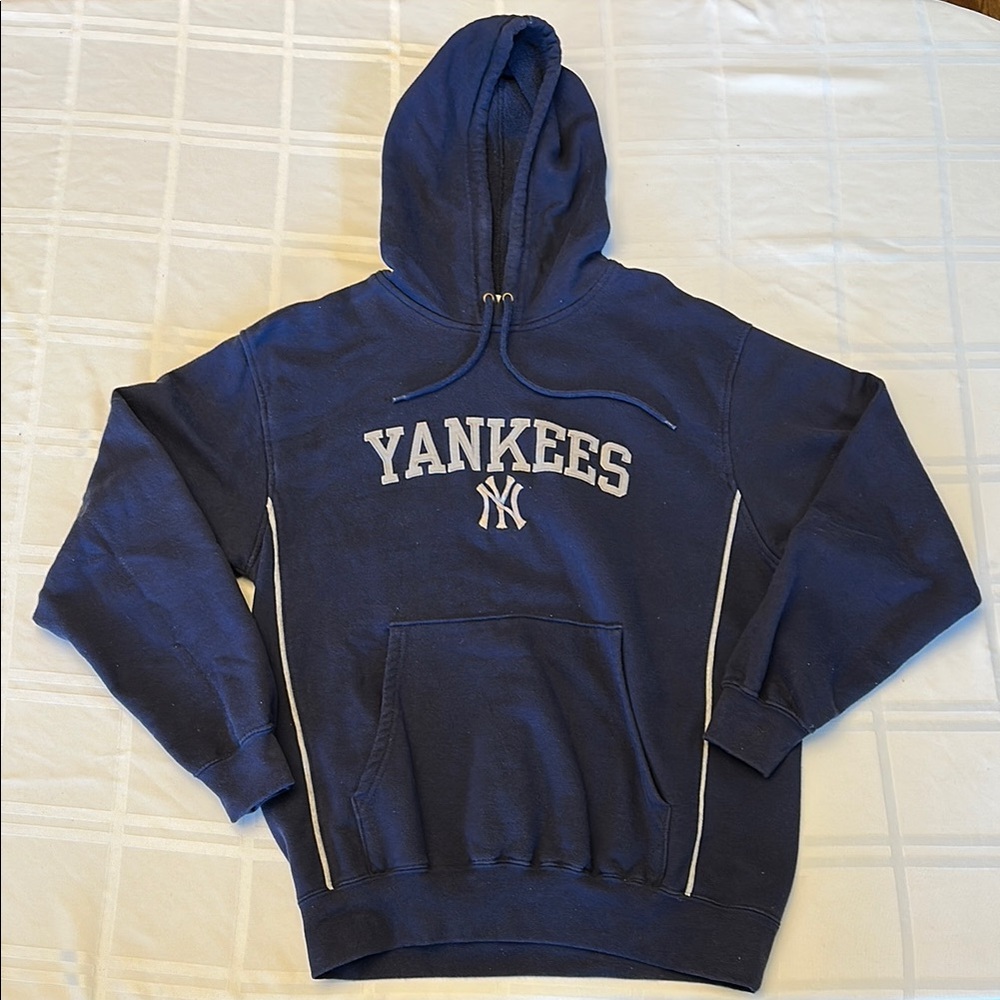 NY Yankees Navy Blue Hoodie Sweatshirt